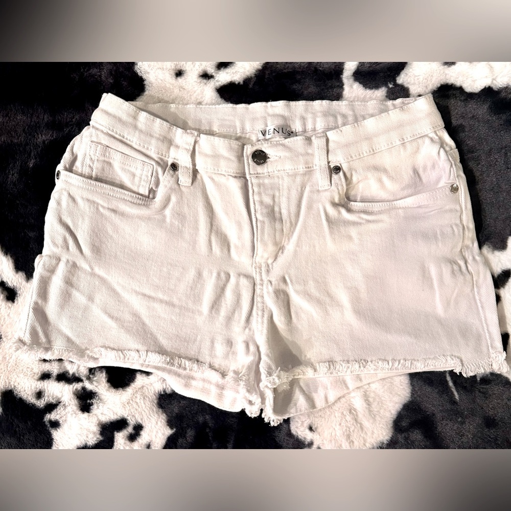 Venus brand white denim shorty shorts. Size 8